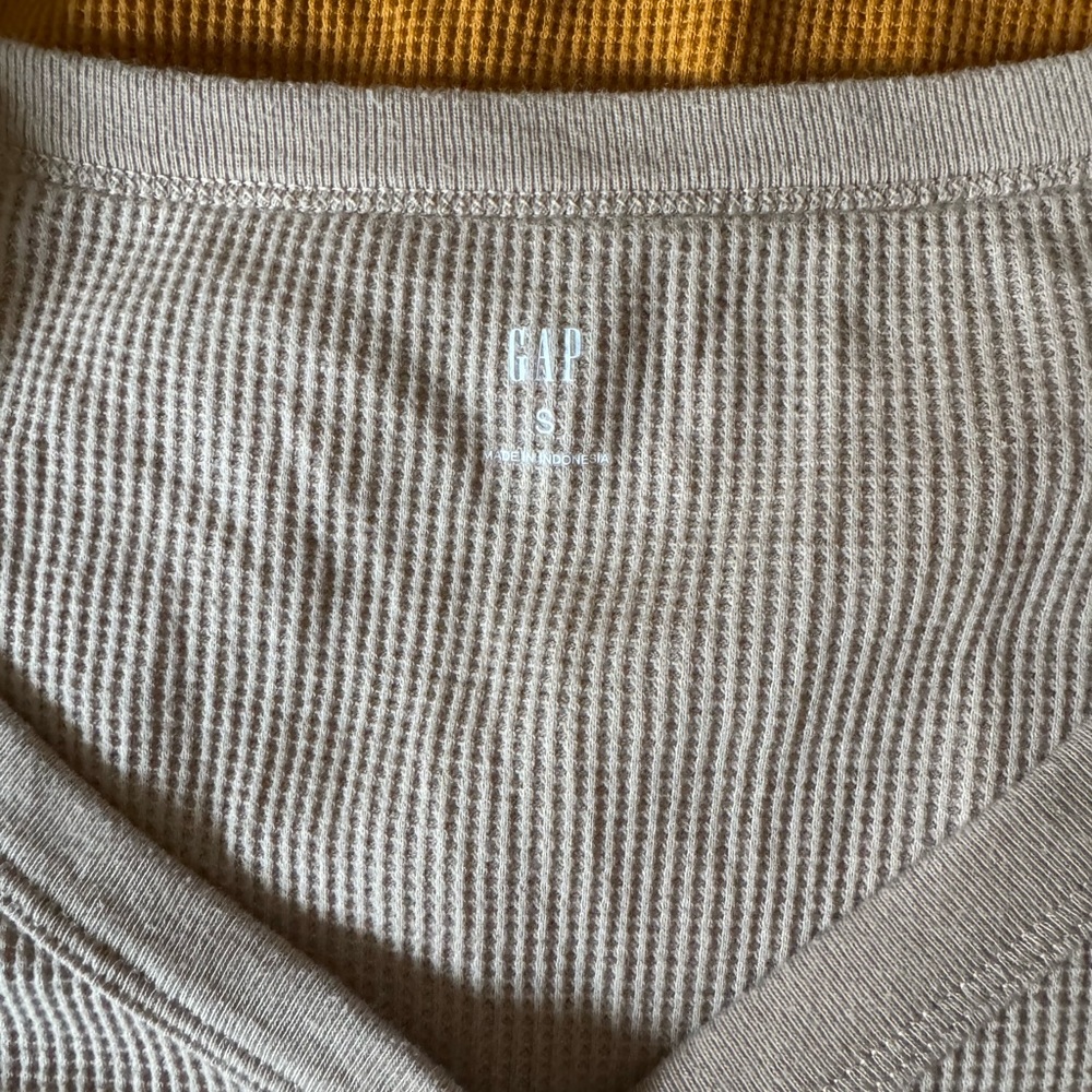 GAP Taupe Waffle Knit Sweater